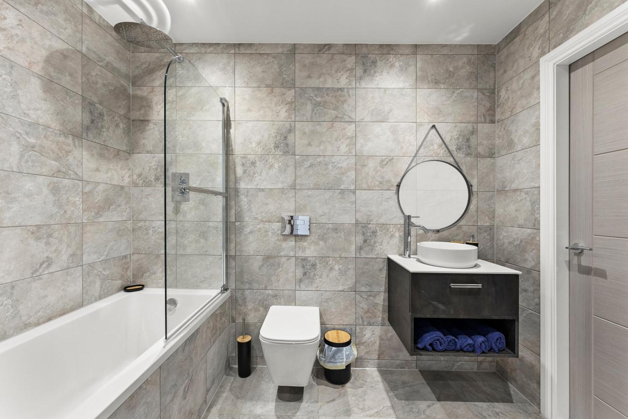 Stylish Large Leeds Apartment - Parking Exteriör bild