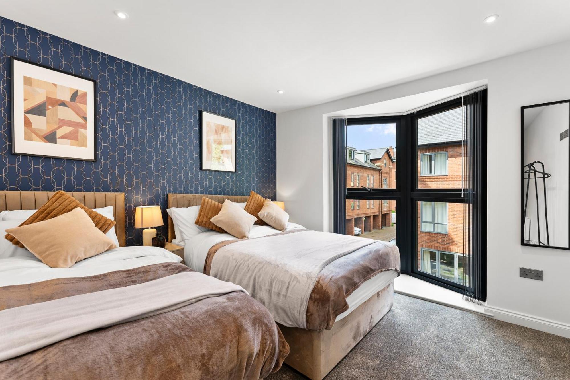 Stylish Large Leeds Apartment - Parking Exteriör bild